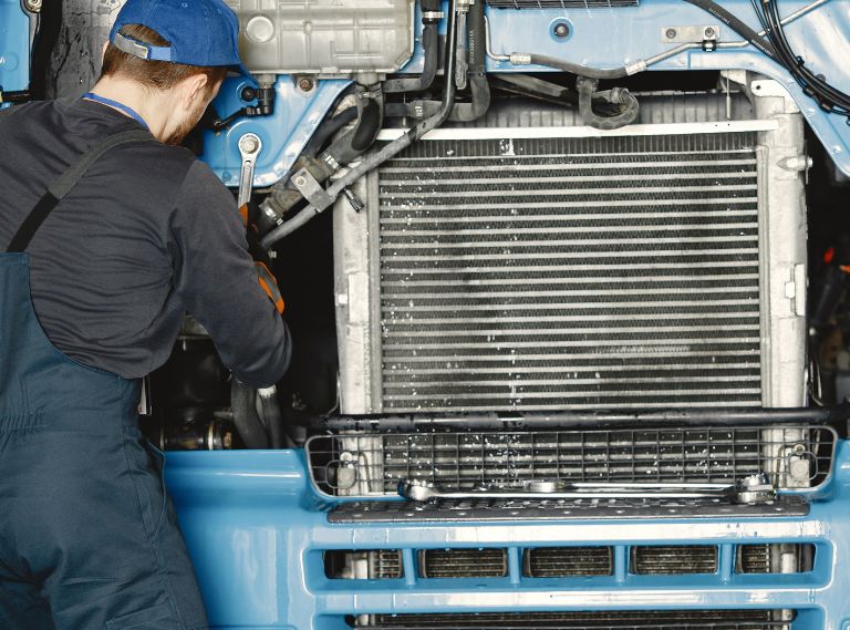 Reparación y mantenimiento de radiadores